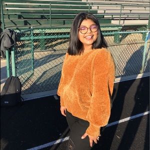 Meet your Posher, Isabel